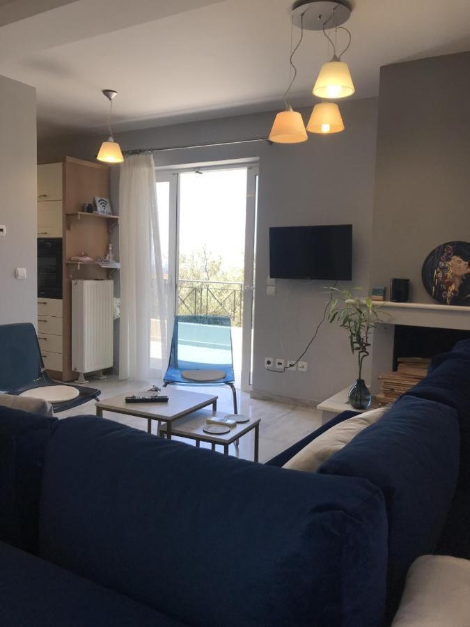 Beautiful Maisonette With A View To The Mountains And The Sea Agia Marina  ภายนอก รูปภาพ